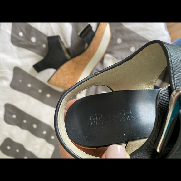 Michael Kors black and white wedges - Picture 6 of 6